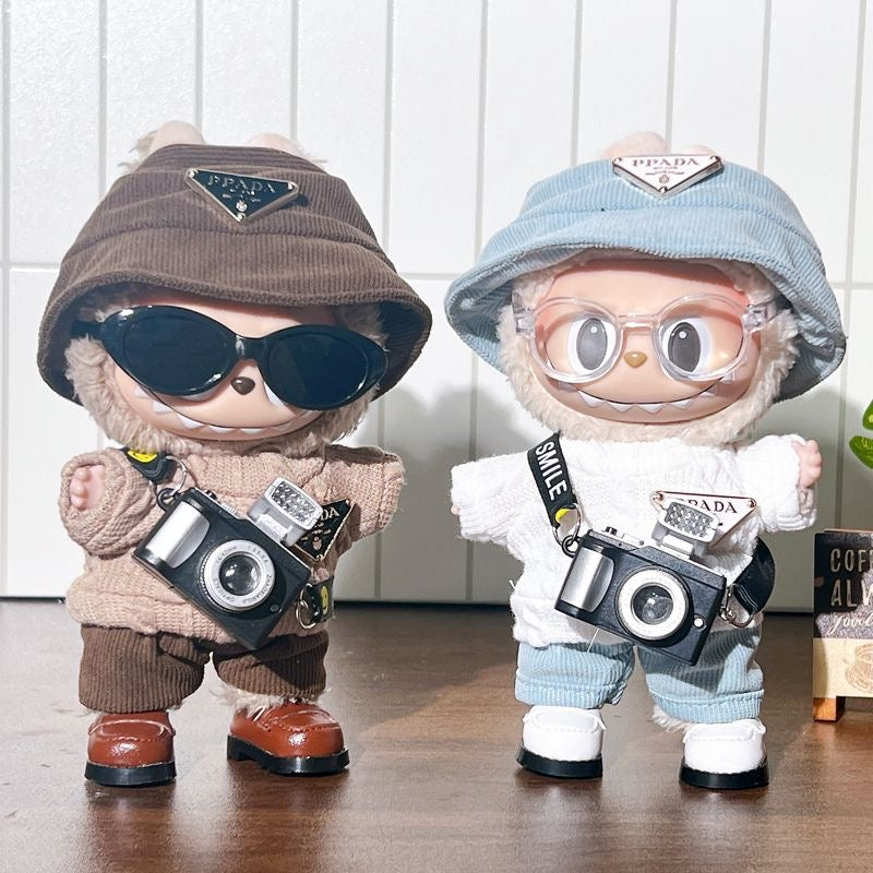 Clothes only (no doll)
